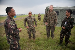 Marines demonstrate air traffic system to PAF at PHIBLEX 14