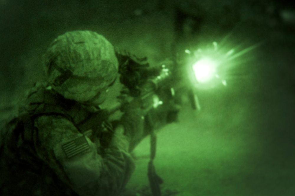 Fury troopers enhance warfighting skills during nighttime live-fire exercise