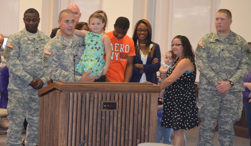 Fort Benning soldiers recognized by Columbus mayor