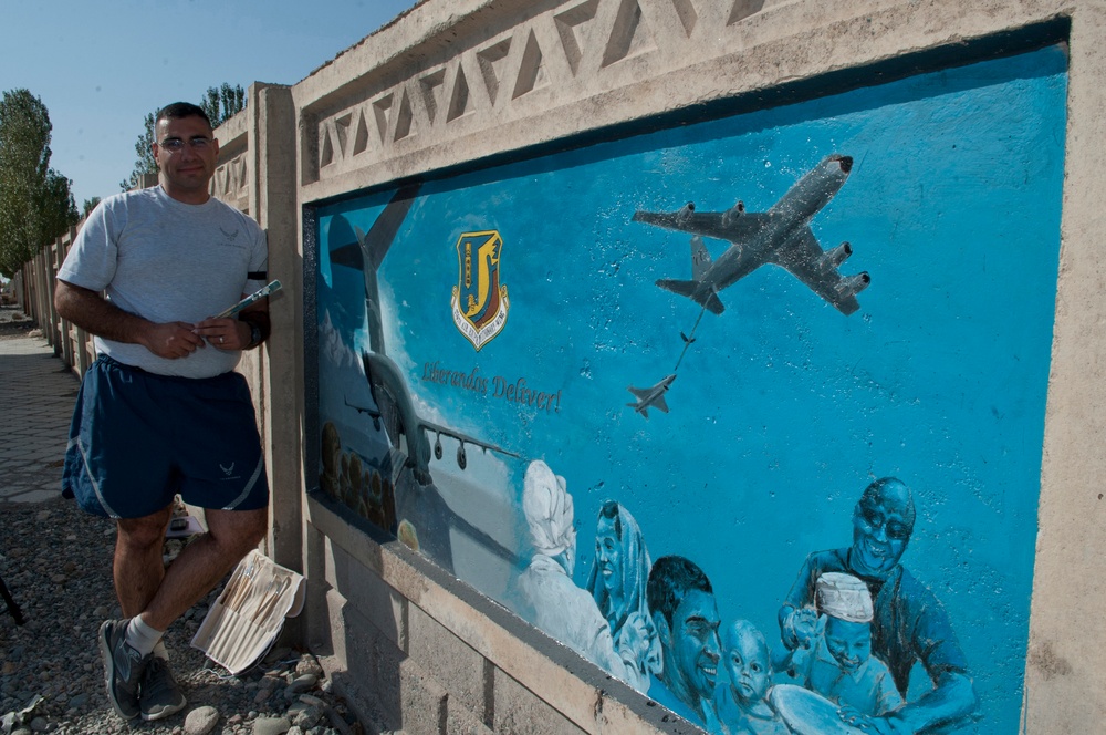 Airman combines passions for art and airplanes