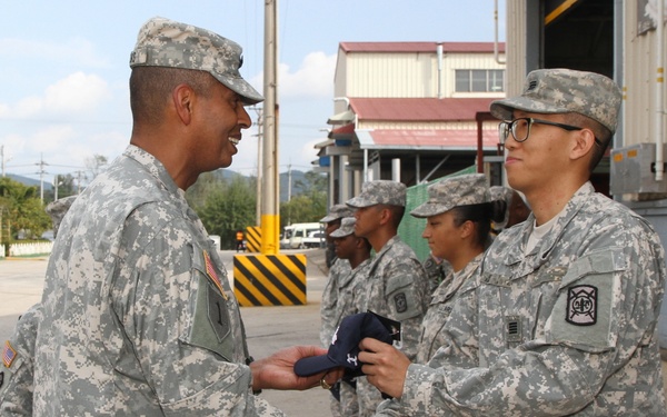 Gen. Brooks visits Area IV for situational awareness