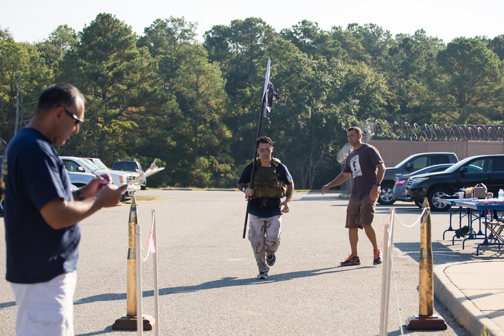 Navy EOD Techs Race to Remember