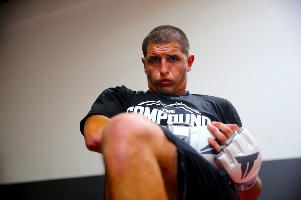 Warrior by day, Mixed Martial Arts fighter by night: Marine trains for MMA professionally