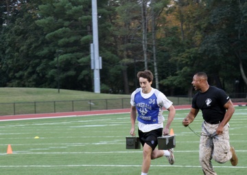 Officer Selection Station Roanoke gives Virginia lacrosse teams combat fitness test