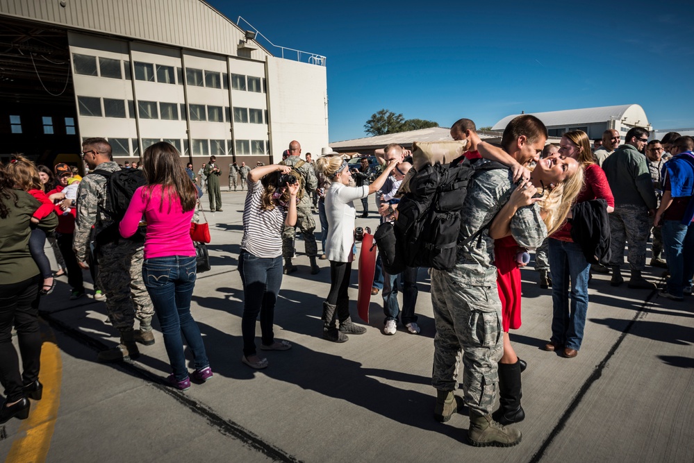 Airmen, jets return from deployment