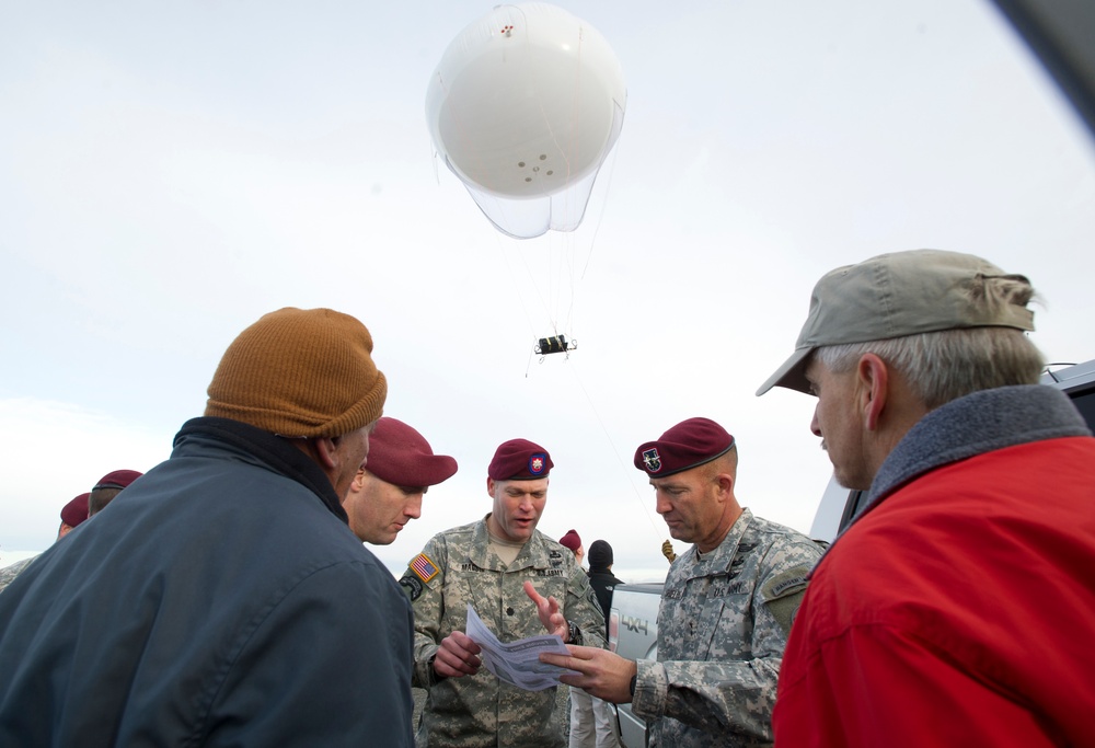 Paratroopers test SkySat system