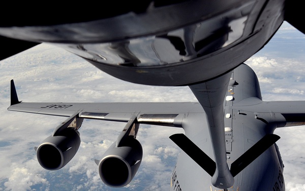 McConnell's refueling mission remains steady despite government shutdown