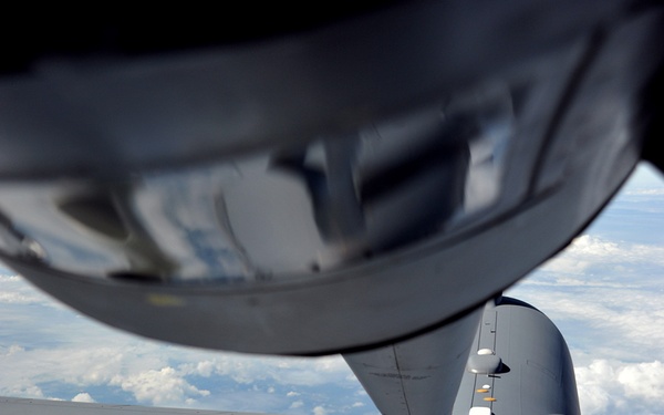 McConnell's refueling mission remains steady despite government shutdown