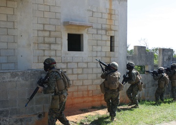 Marines enhance urban terrain skills