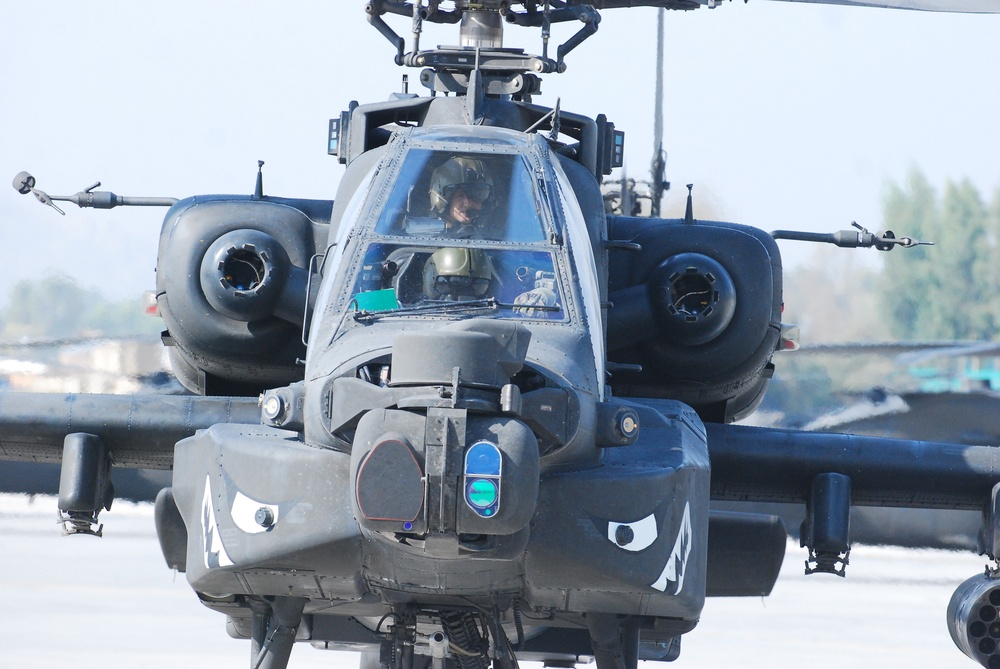 On the flight line with 1st Attack/Reconnaisaance Battalion, 10th Combat Aviation Brigade