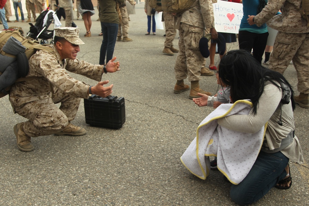 3rd CEB Returns Home