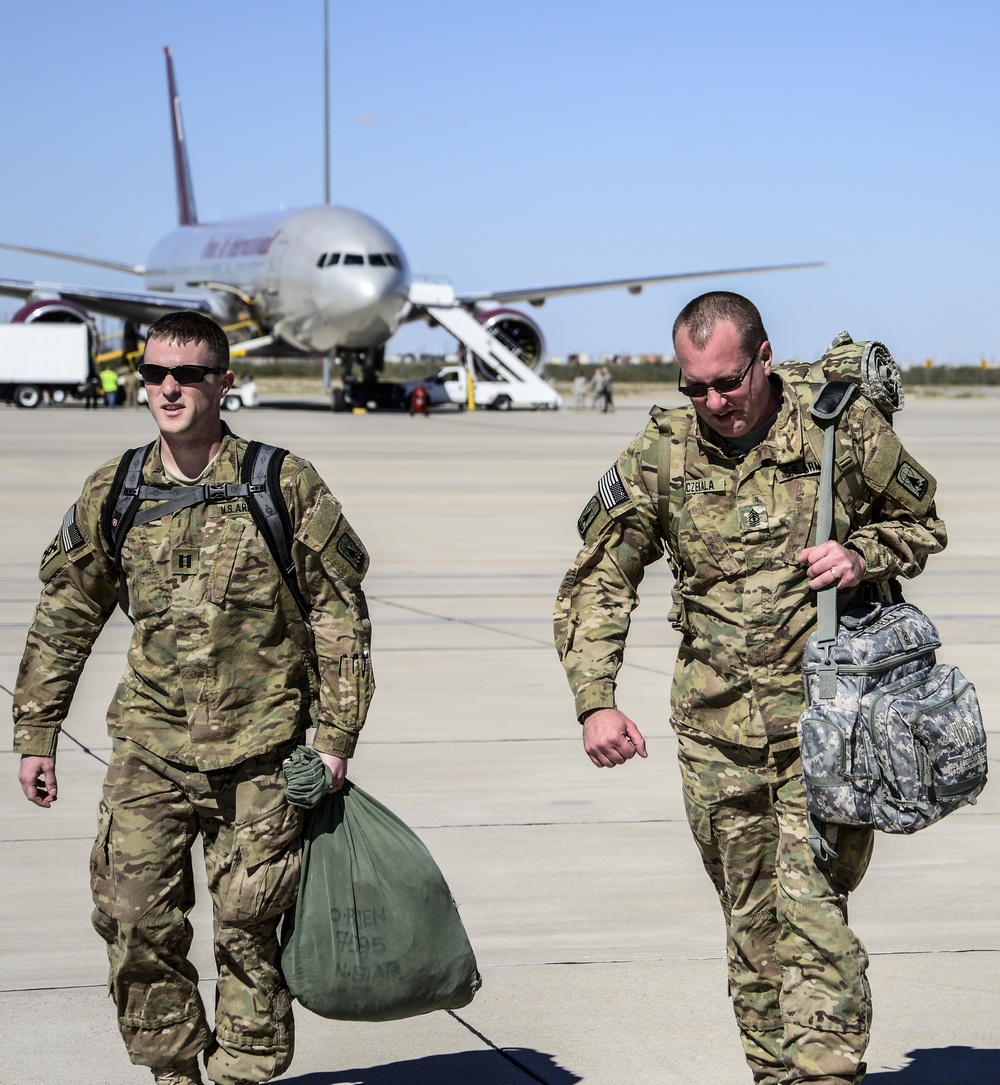 Wisconsin Guard artillery unit returns from Afghanistan mission