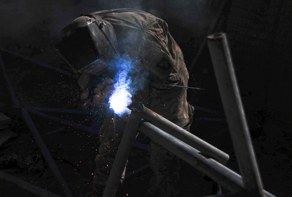 Currahee shows welding skills