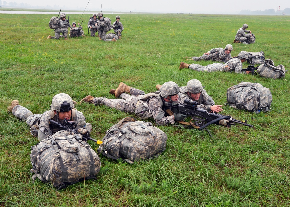 Training 173rd Infantry Brigade Combat Team (Airborne) - Airfield seizure