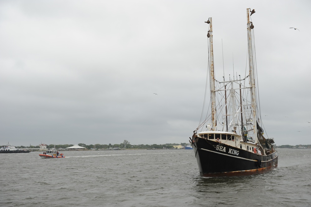 DVIDS - Images - Coast Guard responds to 4 people on flooding boat ...