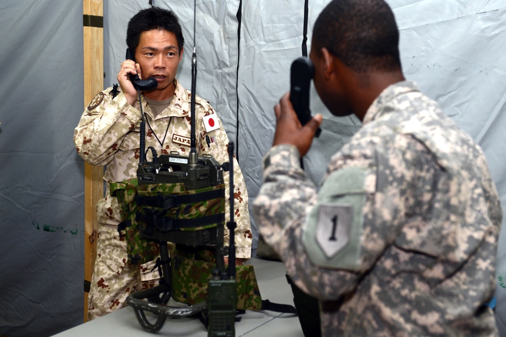Japanese, US service members sync comms