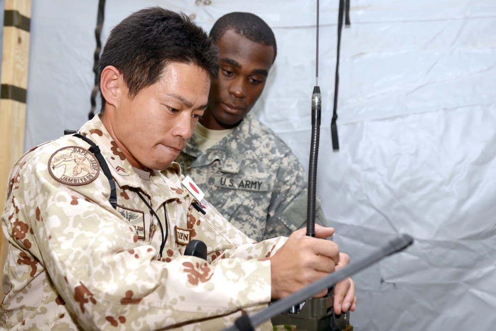 Japanese, US service members sync comms