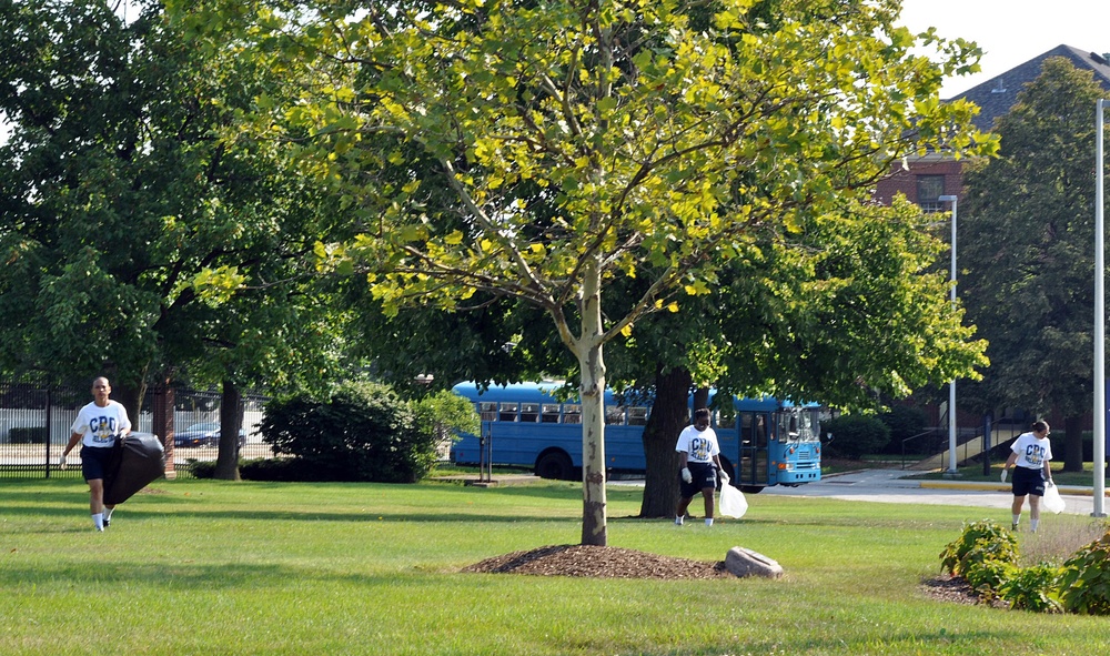 Chief selects gather trash around Lovell FHCC