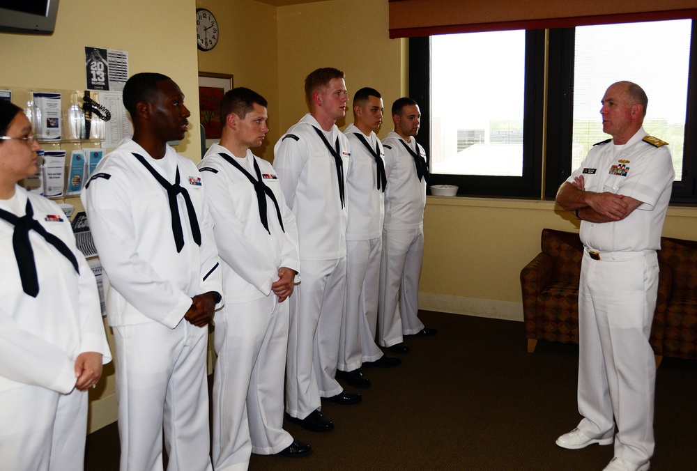 Surgeon general visits Lovell FHCC