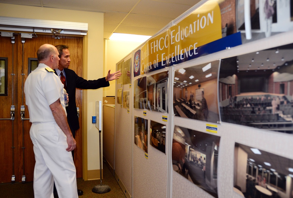 Surgeon general visits Lovell FHCC