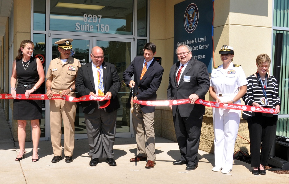 US Rep. Ryan helps cut ribbon on expanded Kenosha clinic