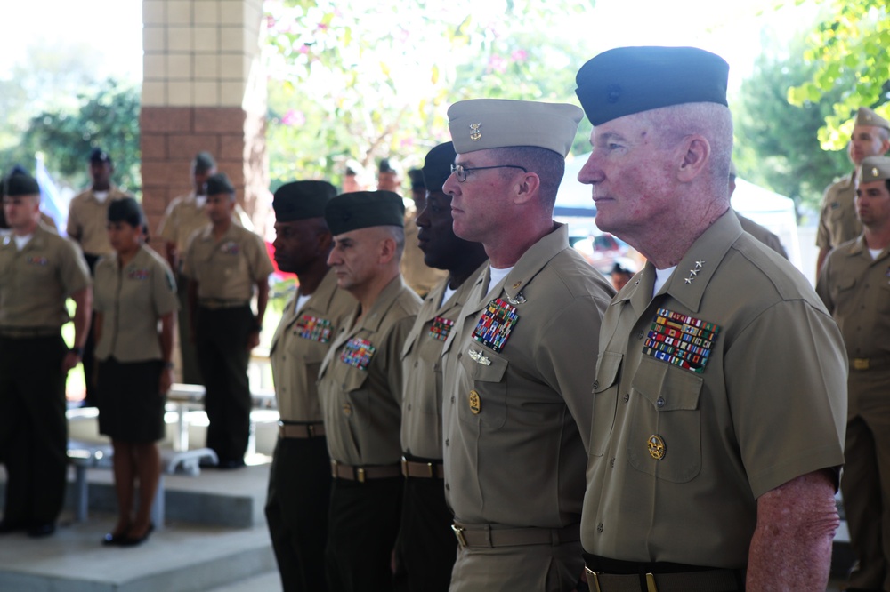 Camp Pendleton sailors celebrate Navy birthday with I Marine Expeditionary Force commanding general