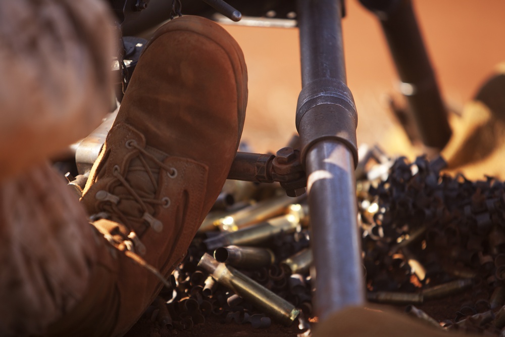 ‘Lava Dogs’ machine gunners conduct weapons package training