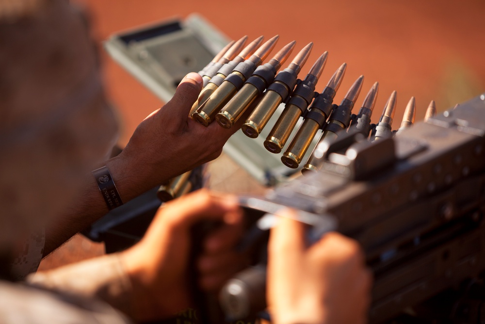 ‘Lava Dogs’ machine gunners conduct weapons package training