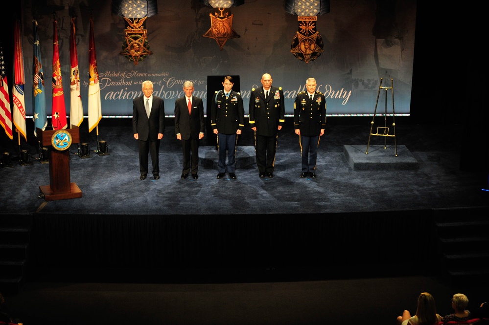 Army Capt. William D. Swenson, Medal of Honor Ceremony