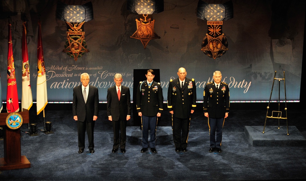 Army Capt. William D. Swenson, Medal of Honor Ceremony