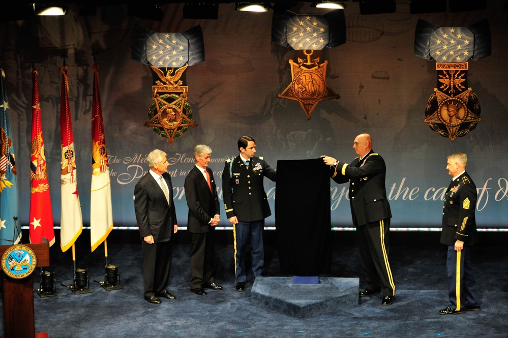 Army Capt. William D. Swenson, Medal of Honor Ceremony