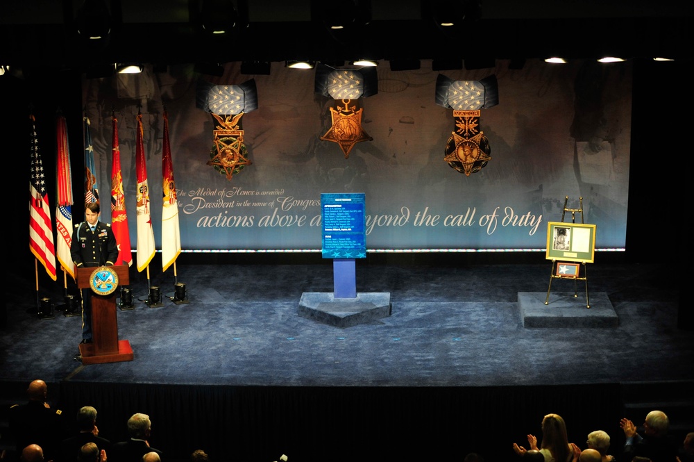 Army Capt. William D. Swenson, Medal of Honor Ceremony