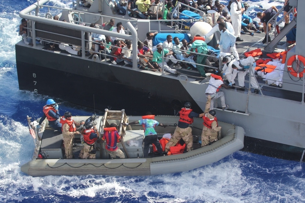 USS San Antonio assists in rescue