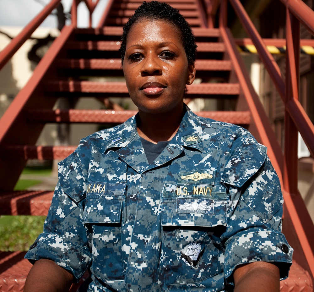 Sailor battles breast cancer twice, receives Pink Power Mom award