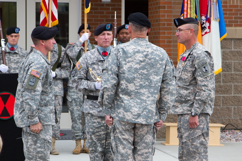Sword passes to new division command sergeant major