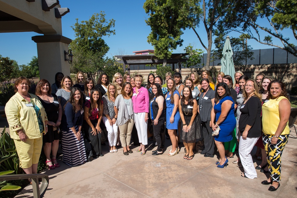 First Lady of the Marine Corps and 3rd MAW CG commend Marine spouses