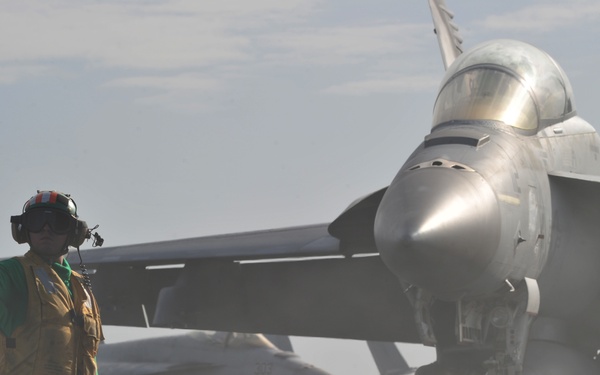 F/A-18 Super Hornet launch