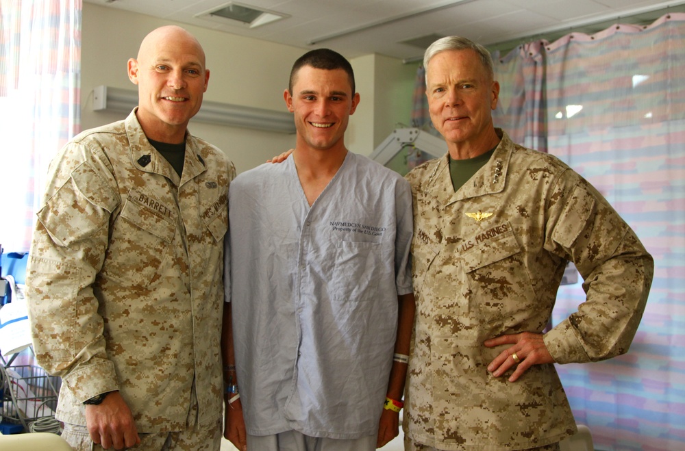 CMC visits Wounded Warriors at Balboa Hospital