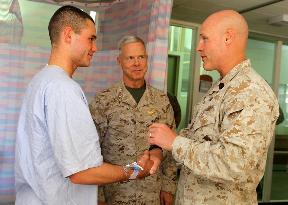 CMC visits Wounded Warriors at Balboa Hospital