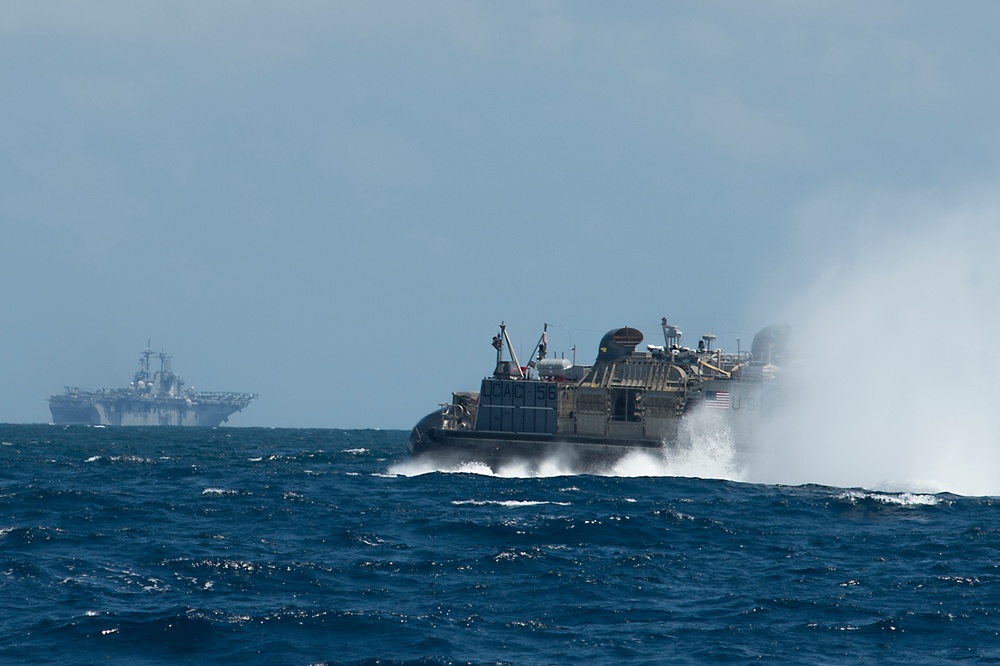 LCAC approaches USS Boxer