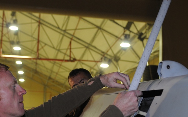 MQ-9 Airmen unload aircraft