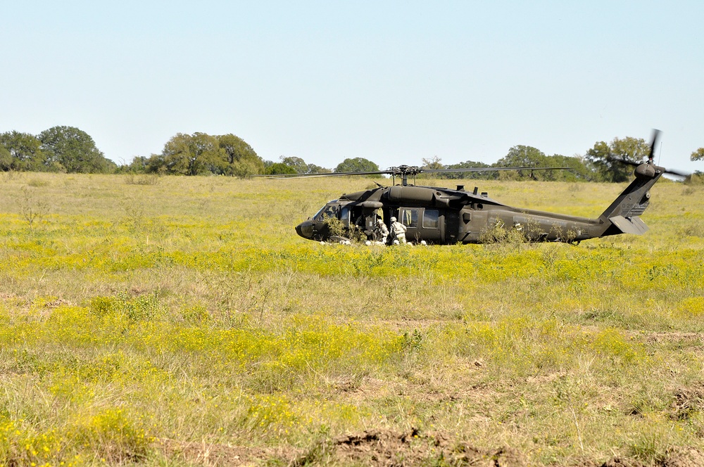 1-12th Cav conducts air assault training