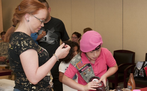 AUSA honors 82nd CAB family for volunteerism