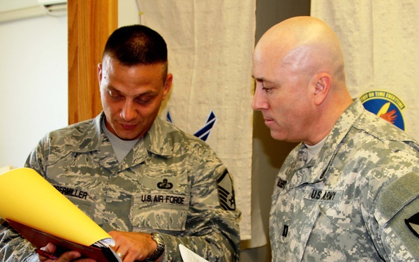 Soldiers help make joint contracting team successful for the Pacific