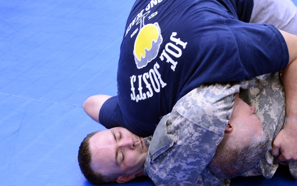 Mixed martial arts moves