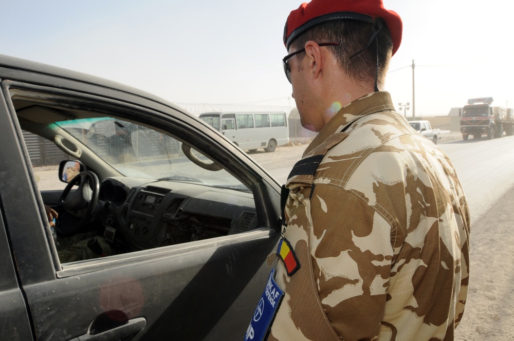 Romanian troops celebrate Armed Forces Day