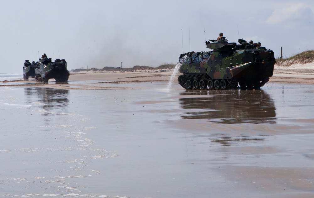 2nd Assault Amphibian Battalion Conducts a Field Exercise