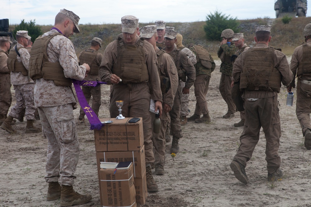 2nd Assault Amphibian Battalion Conducts a Field Exercise