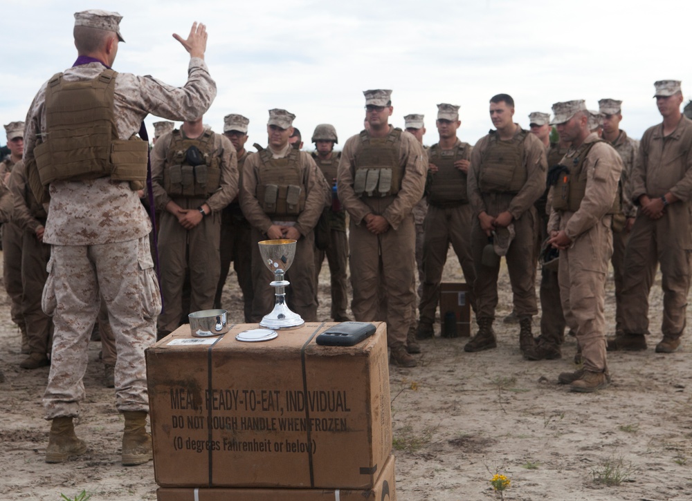 2nd Assault Amphibian Battalion Conducts a Field Exercise