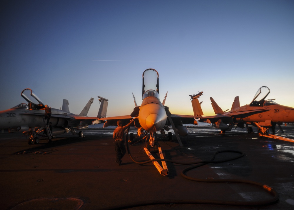 USS Nimitz flight deck